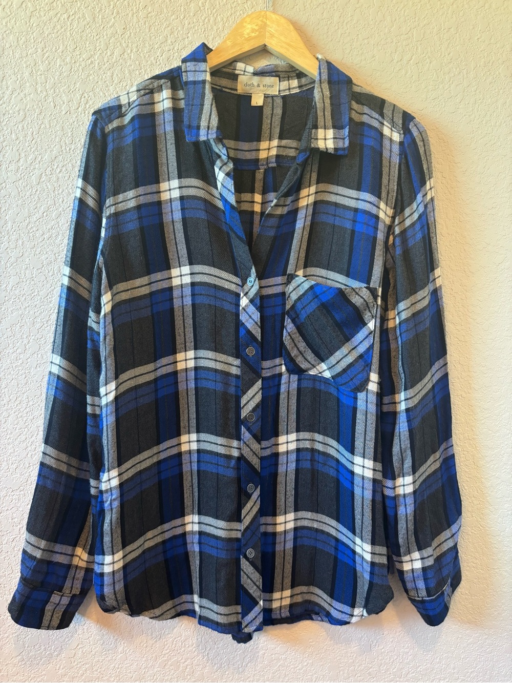Cloth & Stone Blue Plaid Button-Up Shirt Women’s Large